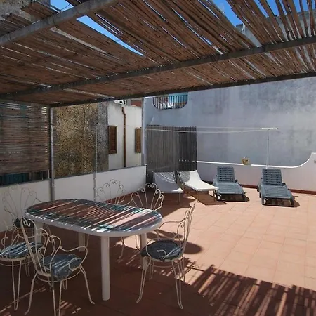 Lipari Oasi 4 Front X Family * Canneto (Lipari)