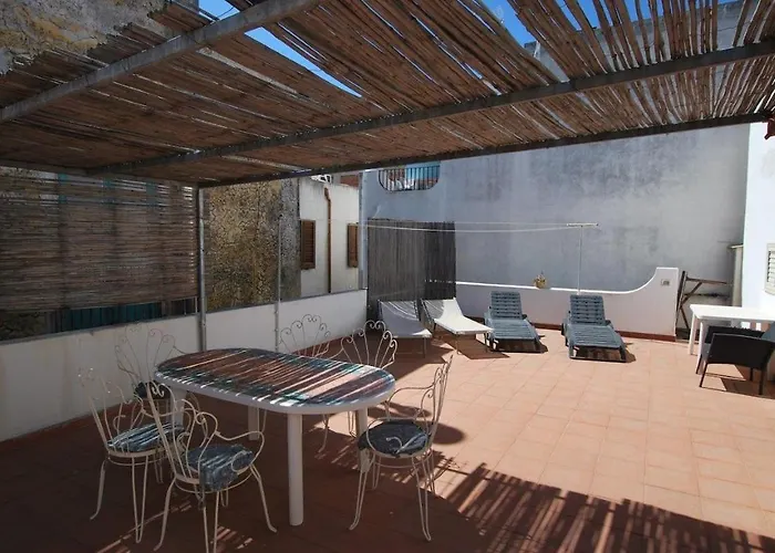 Lipari Oasi 4 Front X Family * Canneto (Lipari)