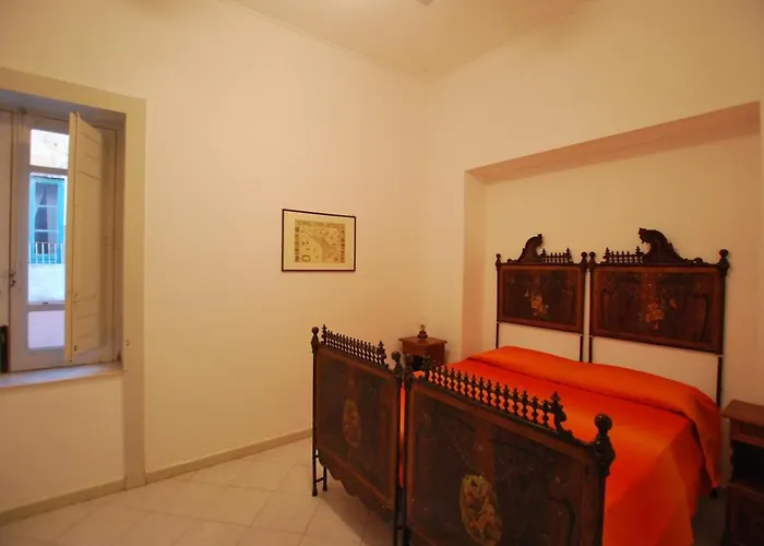 Lipari Oasi 4 Front X Family كانّيتو