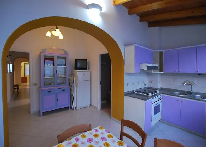 Lipari Oasi 4 Front X Family شقة